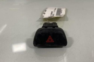 Bouton de warning NISSAN MICRA 4 Photo n°1