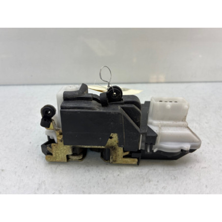Serrure avant droit PEUGEOT 406