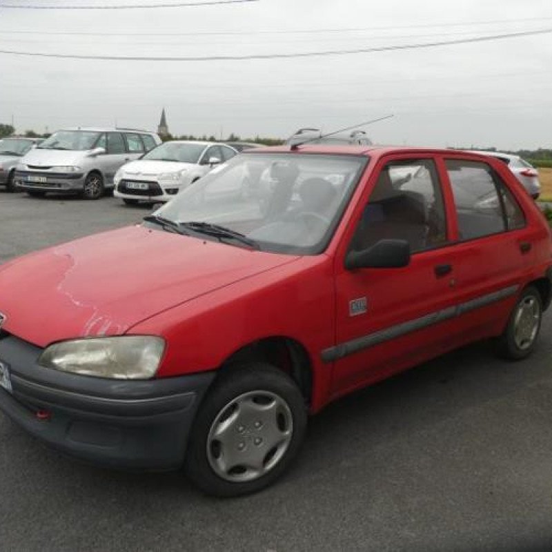 Aile avant droit PEUGEOT 106 Photo n°3