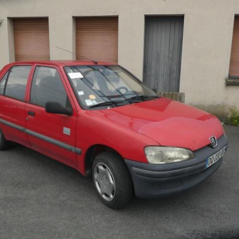 Aile avant droit PEUGEOT 106 Photo n°4