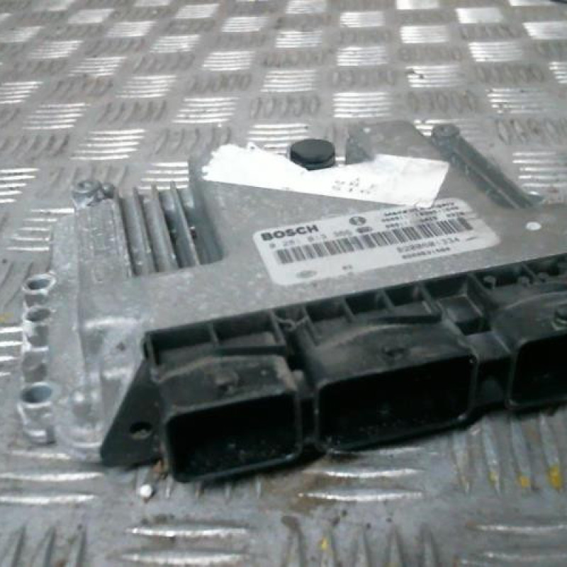 Calculateur RENAULT GRAND SCENIC 2 Photo n°1