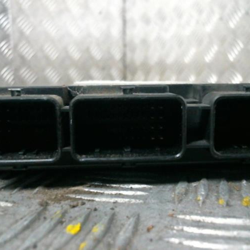 Calculateur RENAULT GRAND SCENIC 2 Photo n°3