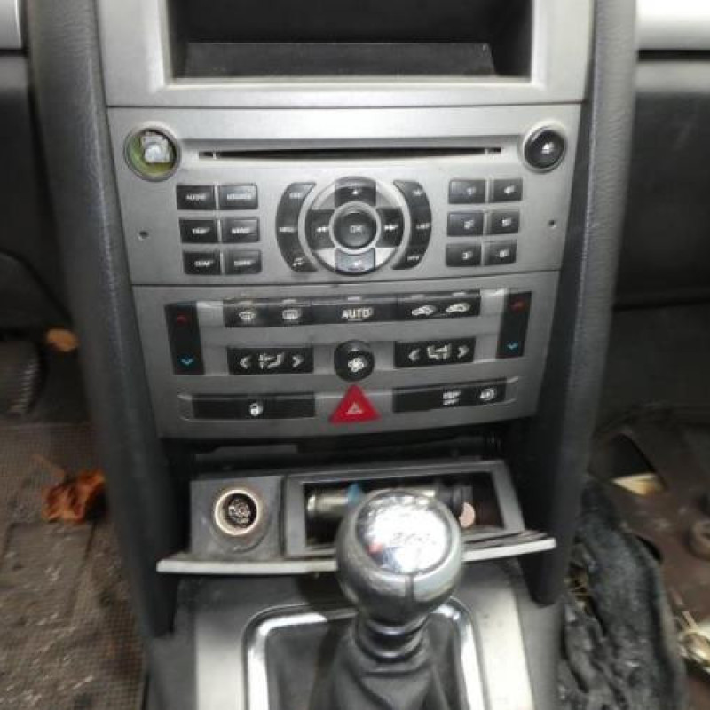 Porte avant droit PEUGEOT 407 Photo n°15