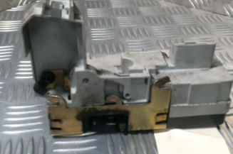 Serrure avant droit PEUGEOT 307