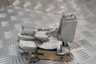 Serrure avant droit PEUGEOT 307