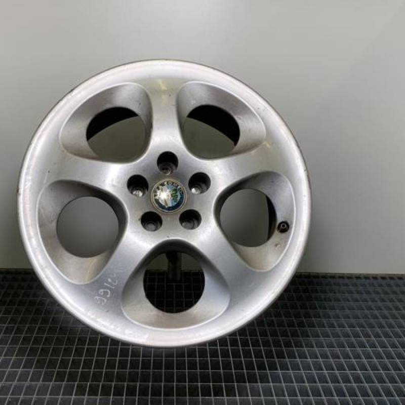 Jante ALFA ROMEO 147 Photo n°1