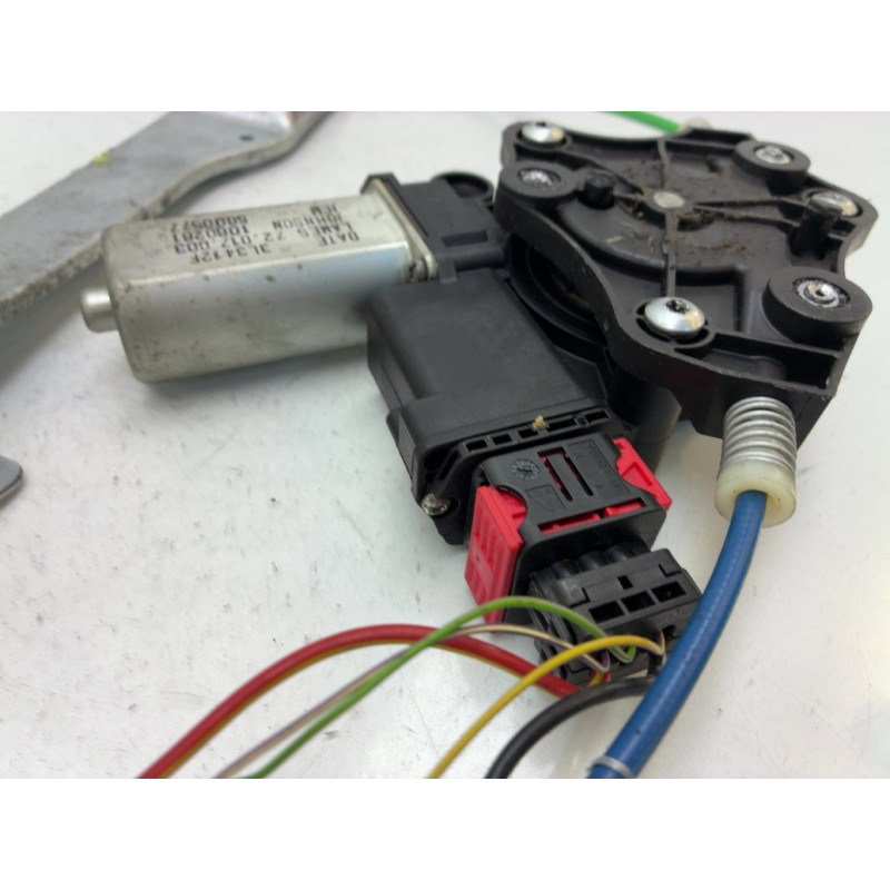 Leve vitre electrique avant gauche OPEL CORSA D Photo n°3