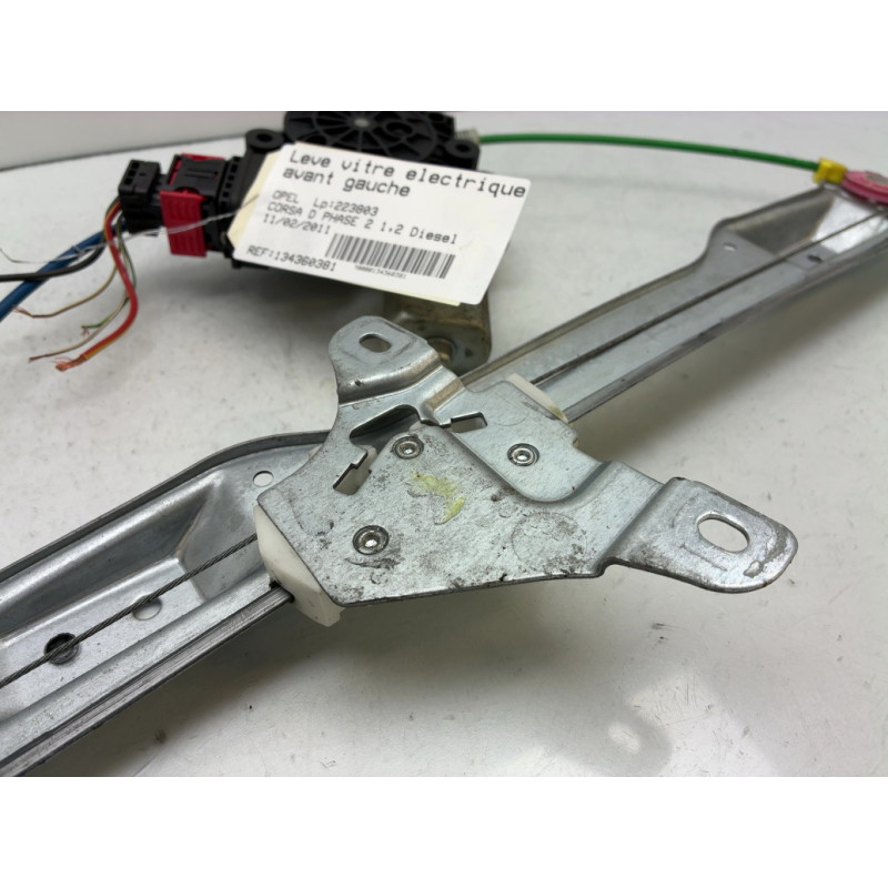 Leve vitre electrique avant gauche OPEL CORSA D Photo n°5