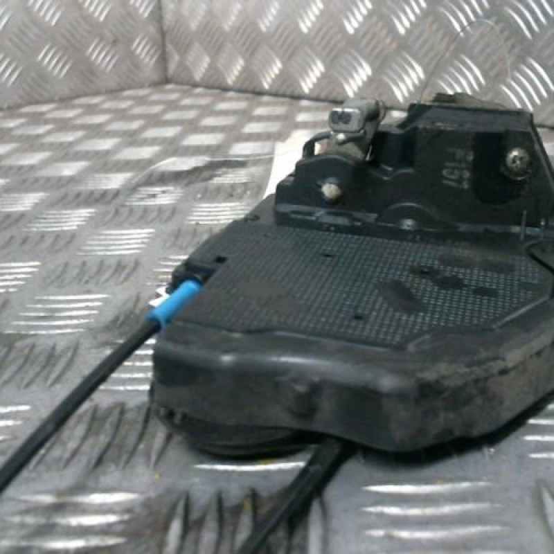 Serrure arriere droit TOYOTA AURIS 1 Photo n°2