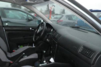 Serrure avant droit VOLKSWAGEN GOLF 4
