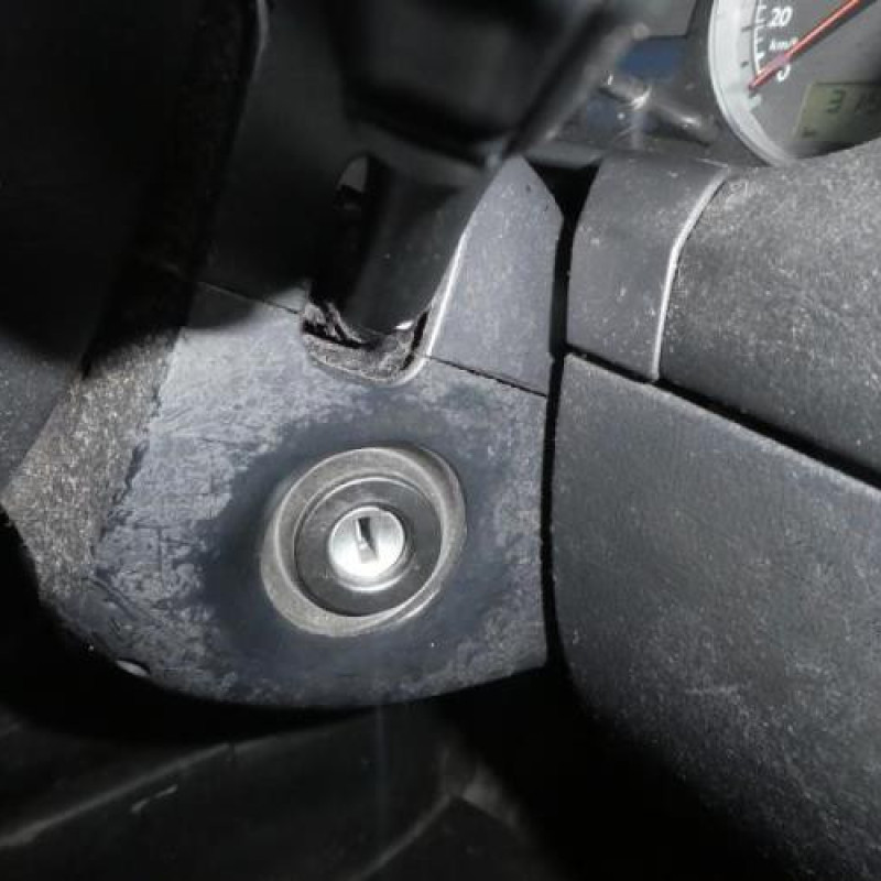 Serrure avant droit VOLKSWAGEN GOLF 4 Photo n°15