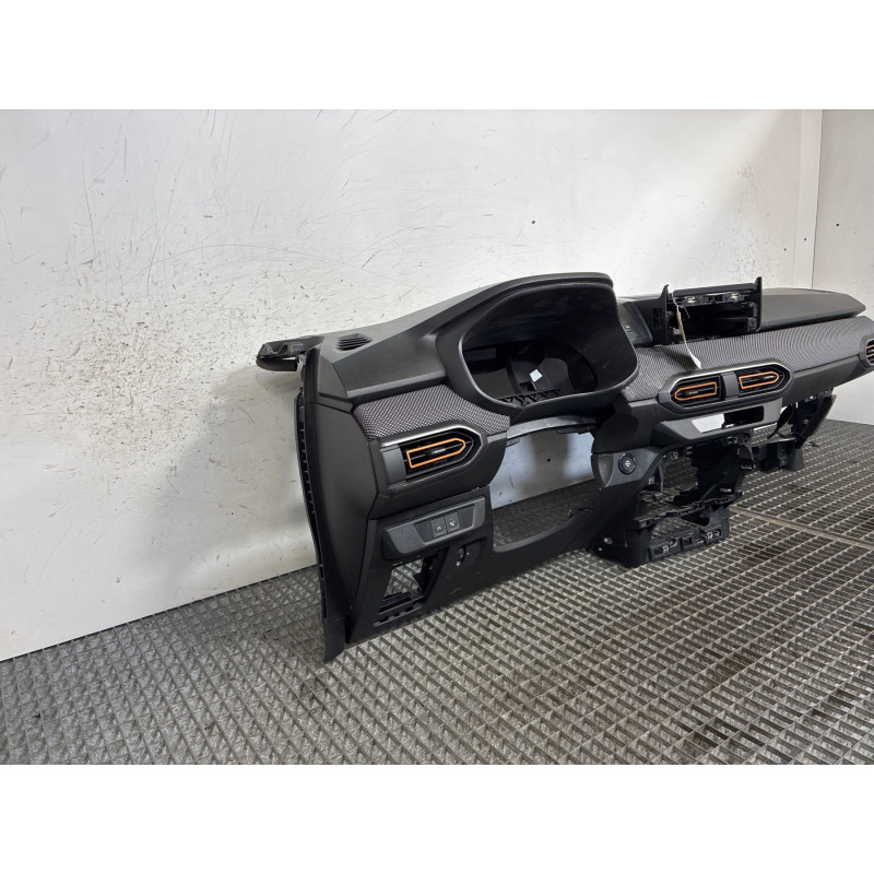 Planche de bord complete DACIA SANDERO 3 STEPWAY Photo n°5