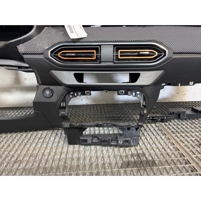 Planche de bord complete DACIA SANDERO 3 STEPWAY Photo n°8