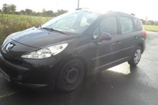 Calculateur moteur PEUGEOT 207