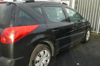 Calculateur moteur PEUGEOT 207