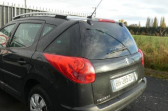 Calculateur moteur PEUGEOT 207