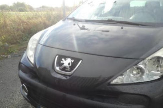 Calculateur moteur PEUGEOT 207