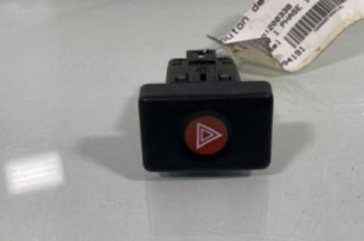 Bouton de warning DACIA LOGAN MCV 1 Photo n°1