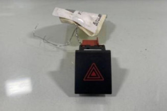 Bouton de warning SKODA FABIA 2 Photo n°1