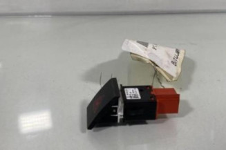 Bouton de warning SKODA FABIA 2