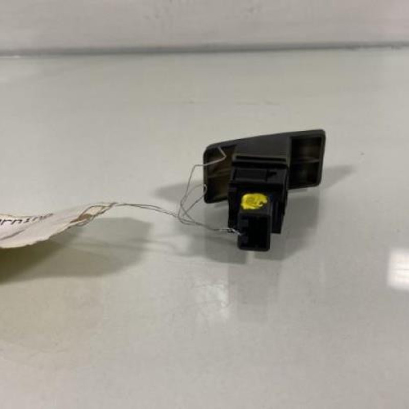 Bouton de warning SUZUKI SWIFT 3 Photo n°3