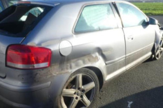 Serrure avant droit AUDI A3 2