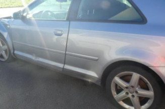 Serrure avant droit AUDI A3 2