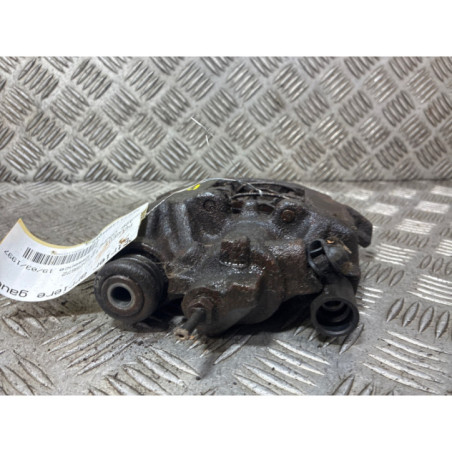 Etrier arriere gauche (freinage) PEUGEOT 406