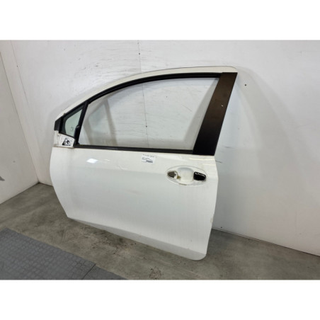 Porte avant gauche TOYOTA YARIS 3 Photo n°1