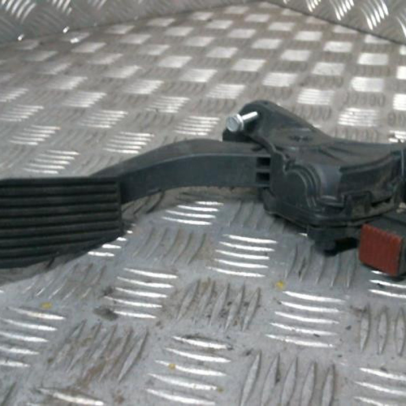 Pedalier d'accelerateur CHEVROLET ORLANDO Photo n°1