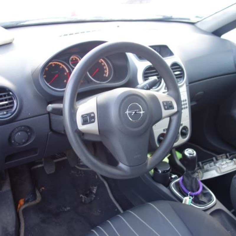 Porte avant gauche OPEL CORSA D Photo n°10
