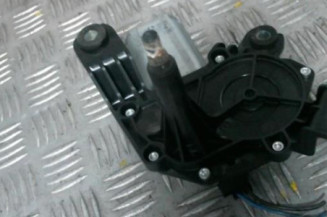 Moteur essuie glace arriere OPEL CORSA D Photo n°1