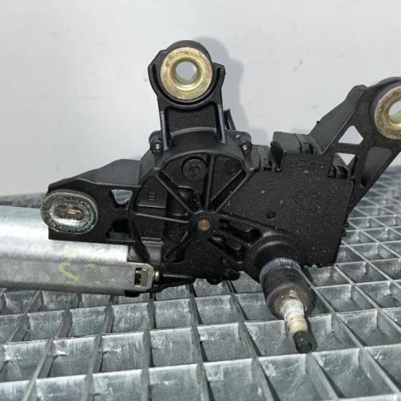 Moteur essuie glace arriere VOLKSWAGEN POLO 3 Photo n°2