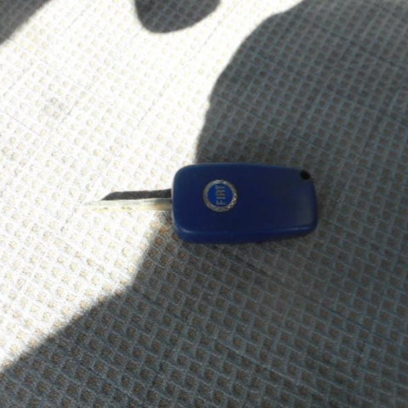 Porte avant droit FIAT IDEA Photo n°10