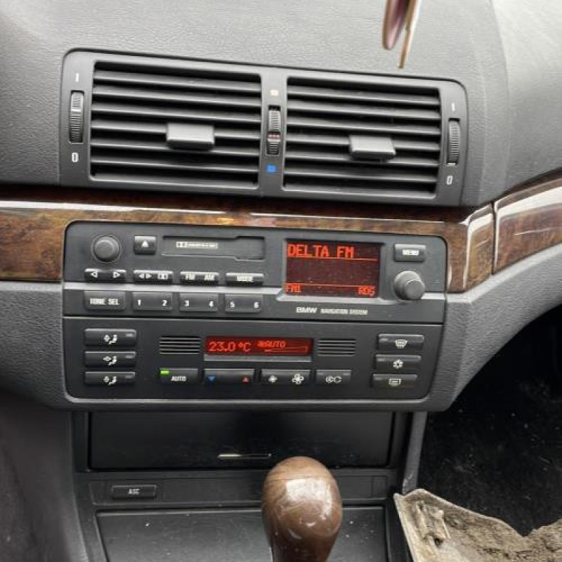 Compresseur clim BMW SERIE 3 E46 Photo n°11