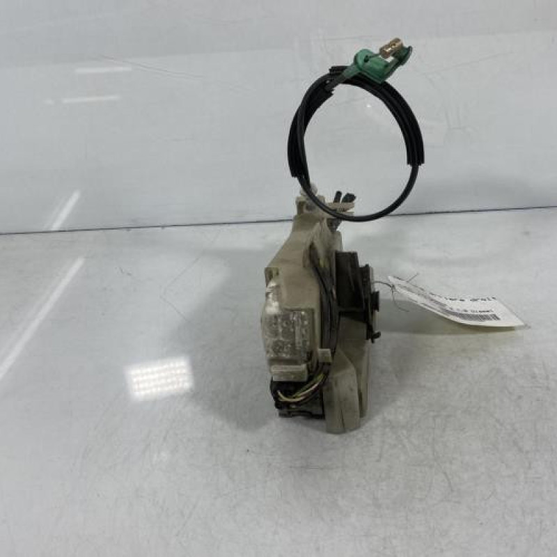 Serrure arriere droit FORD FIESTA 4 Photo n°2