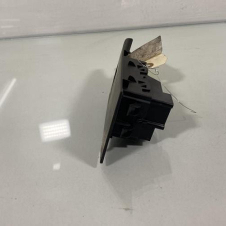 Interrupteur de leve vitre avant droit OPEL ASTRA J
