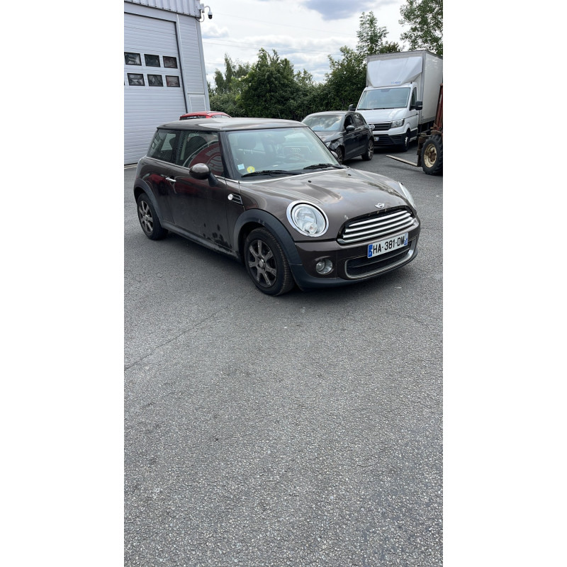 Attache ceinture arriere gauche MINI MINI 2 R56 Photo n°2