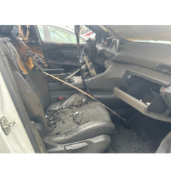 Vase de lave glace PEUGEOT 3008 2