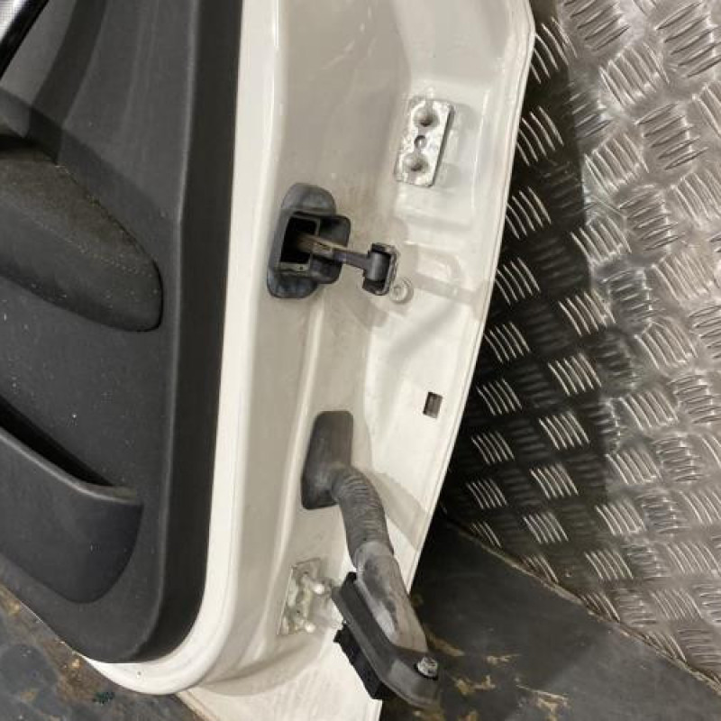 Porte arriere gauche BMW SERIE 1 E87 Photo n°6