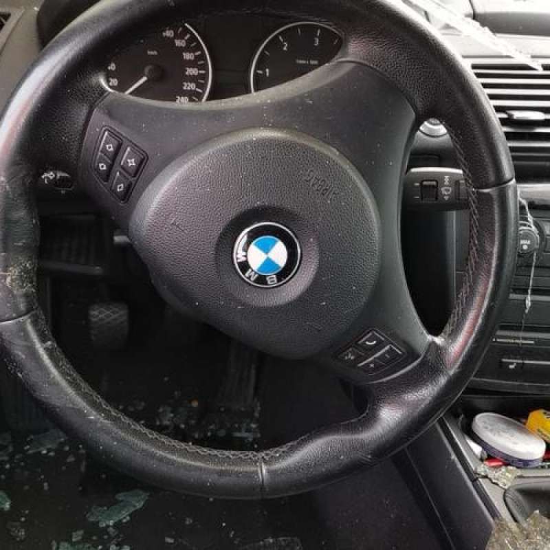 Porte avant gauche BMW SERIE 1 E87 Photo n°13