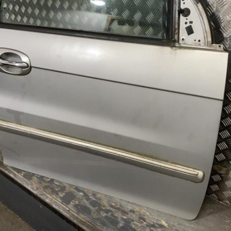 Porte avant droit KIA CARNIVAL 1