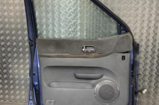 Porte avant gauche KIA CARNIVAL 1