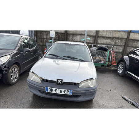 Charniere de capot PEUGEOT 106