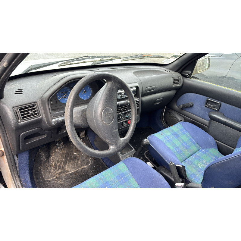 Charniere de capot PEUGEOT 106 Photo n°12