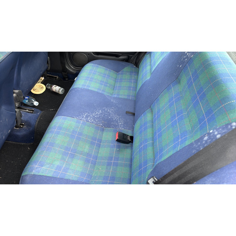 Pare boue arriere droit PEUGEOT 106 Photo n°14