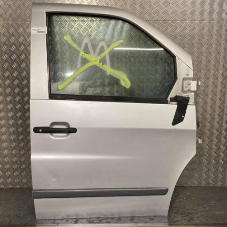 Porte avant droit MERCEDES VITO 638 Photo n°1