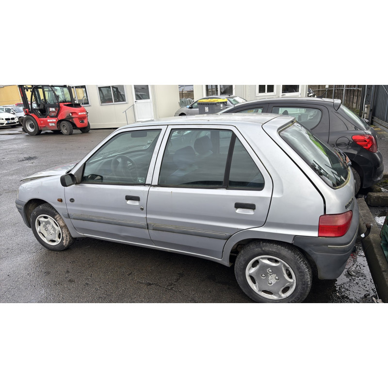 Pedale d'accelerateur PEUGEOT 106 Photo n°8