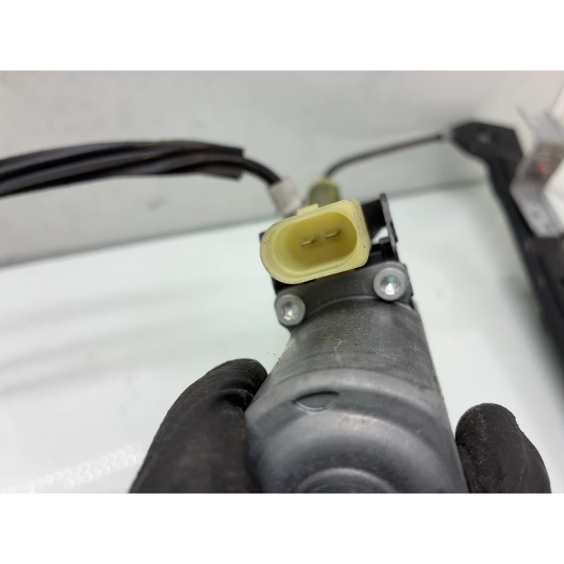 Leve vitre electrique avant droit MINI MINI 2 R56 Photo n°8