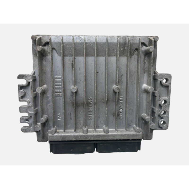 Calculateur moteur RENAULT CLIO 2 Photo n°4
